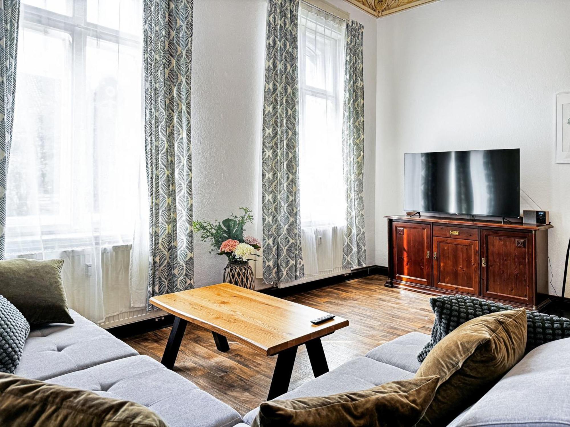 Ferienwohnung Villa Nieske - Jugendstil Denkmal, Free Wlan & Parken, Self Check-In, Smart-Tv Herzberg  Ngoại thất bức ảnh